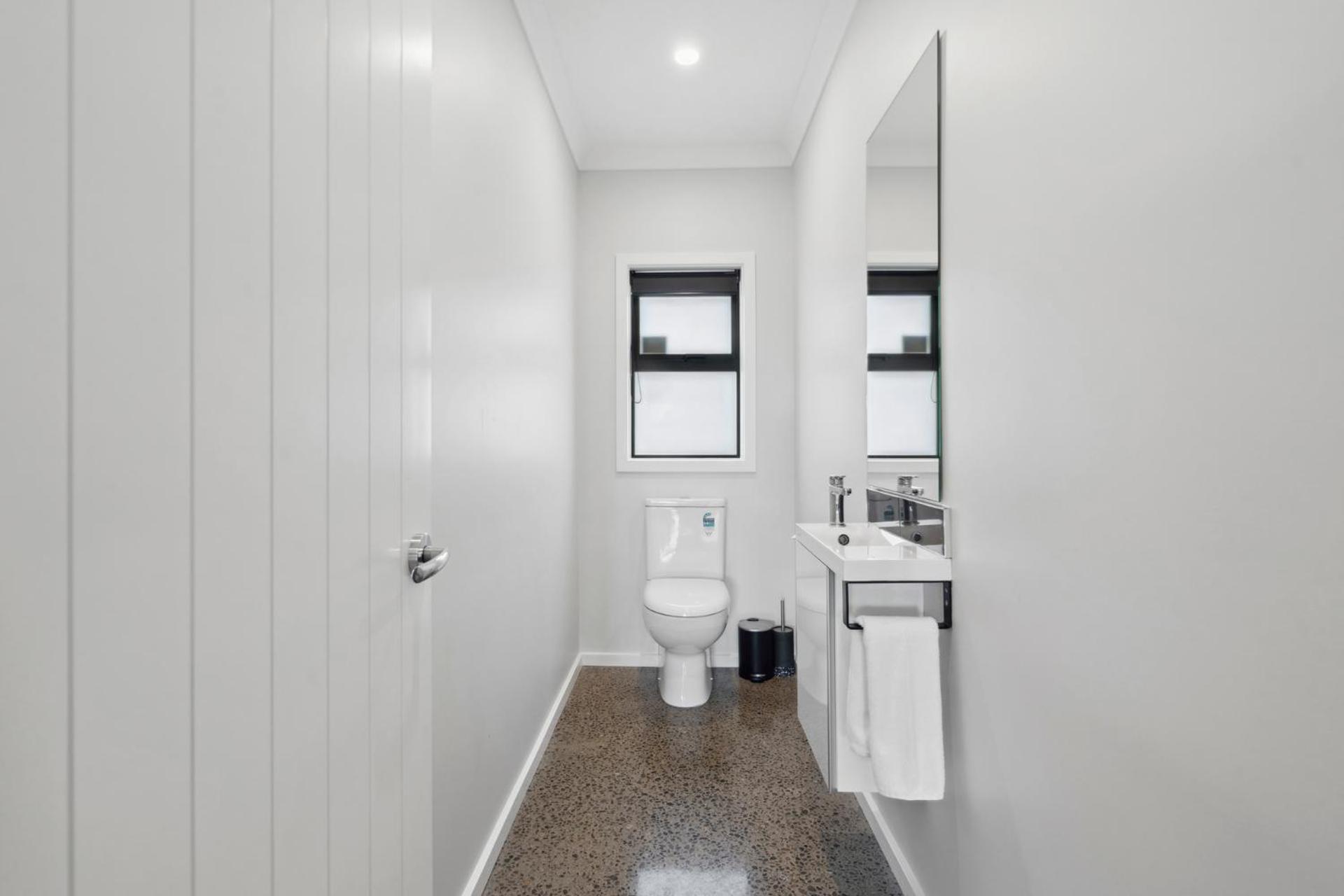Regent Sanctuary - Martinborough Holiday Home 외부 사진
