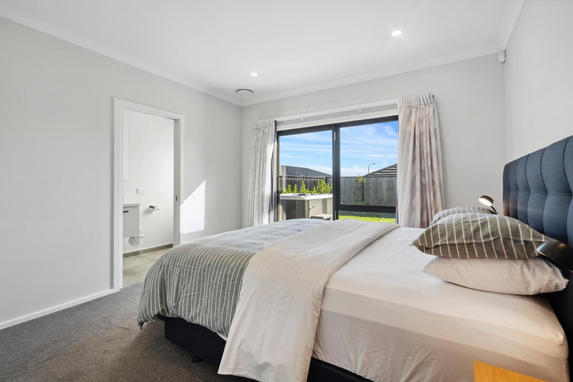 Regent Sanctuary - Martinborough Holiday Home 외부 사진