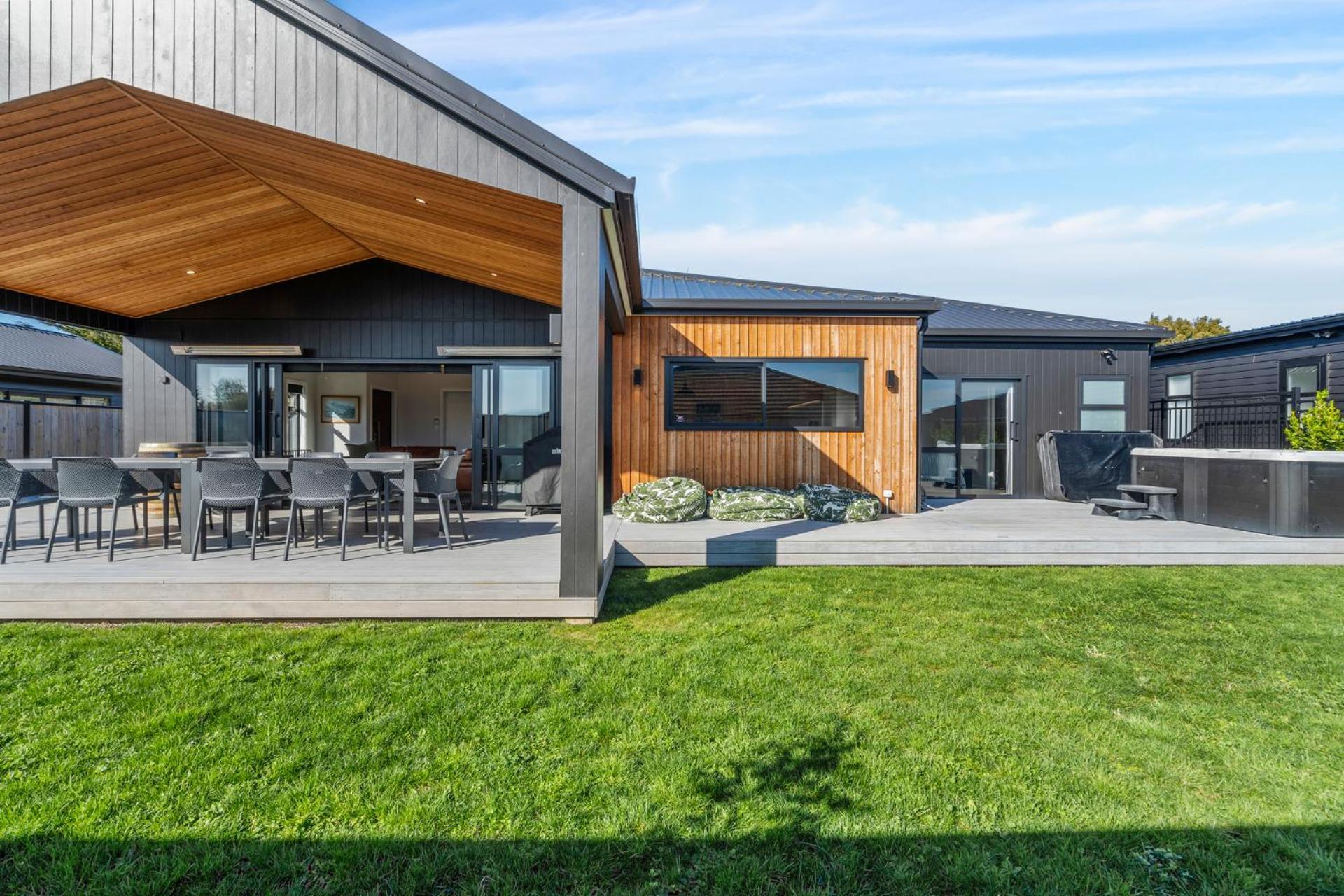 Regent Sanctuary - Martinborough Holiday Home 외부 사진